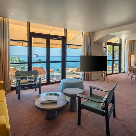 Les Embruns & 4* Cannes